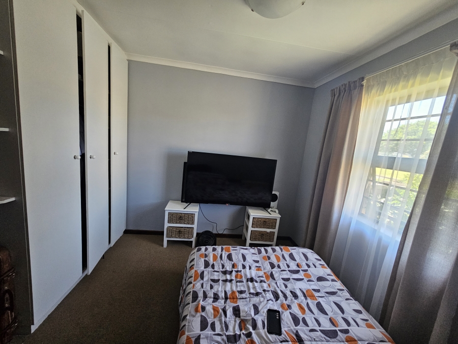 To Let 3 Bedroom Property for Rent in Beacon Bay Eastern Cape
